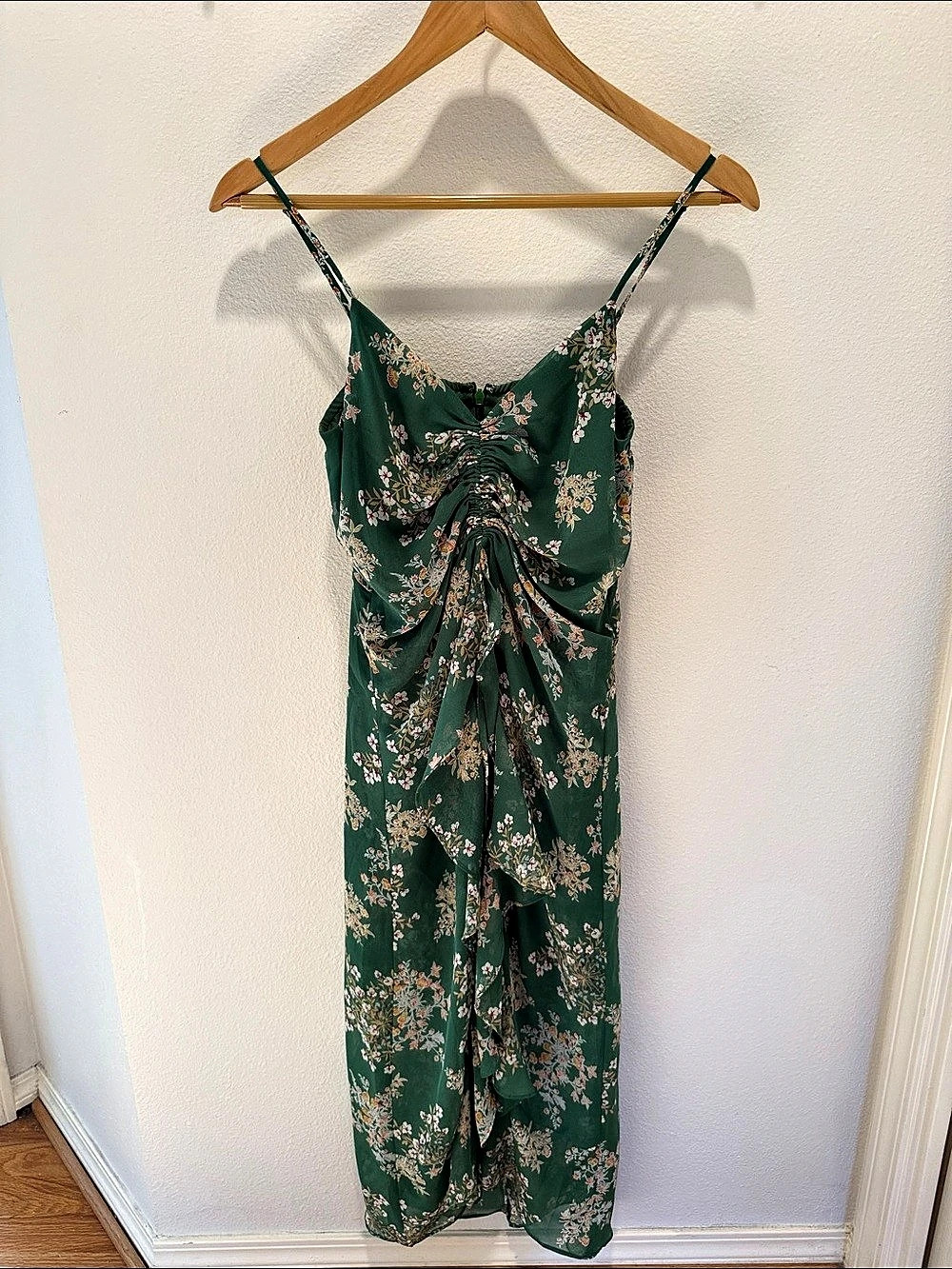 J.O.A. Floral Ruched Maxi Dress in Green Size Small Like New